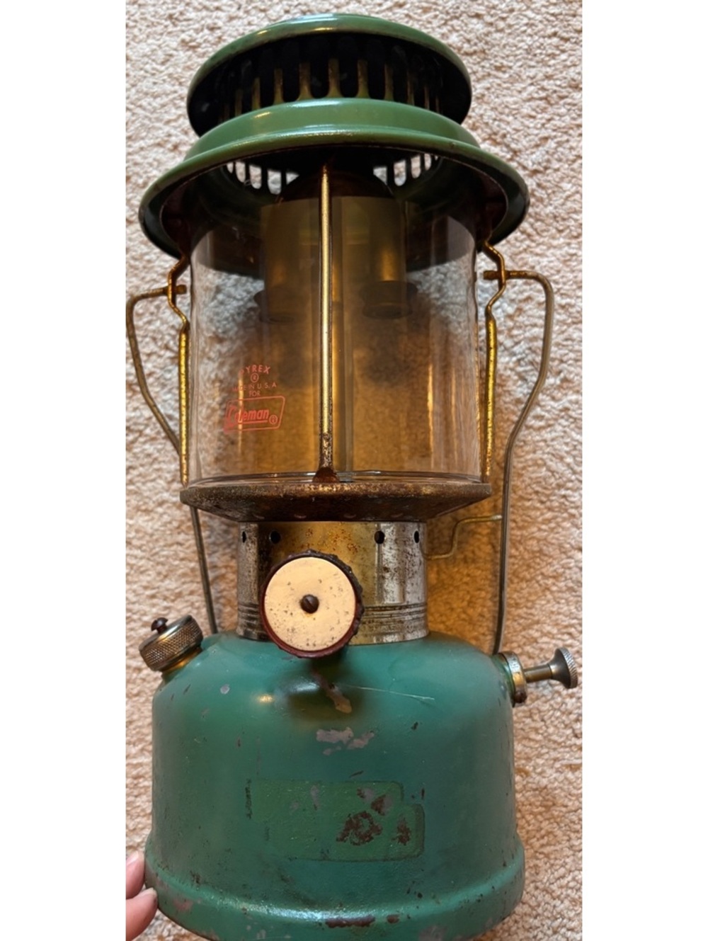Vintage 50's/60's green Coleman lantern no date, Pyrex glass